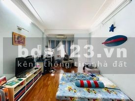 Cần bán nhà ở Trần Khắc Chân, mặt ngõ thông, 35m2