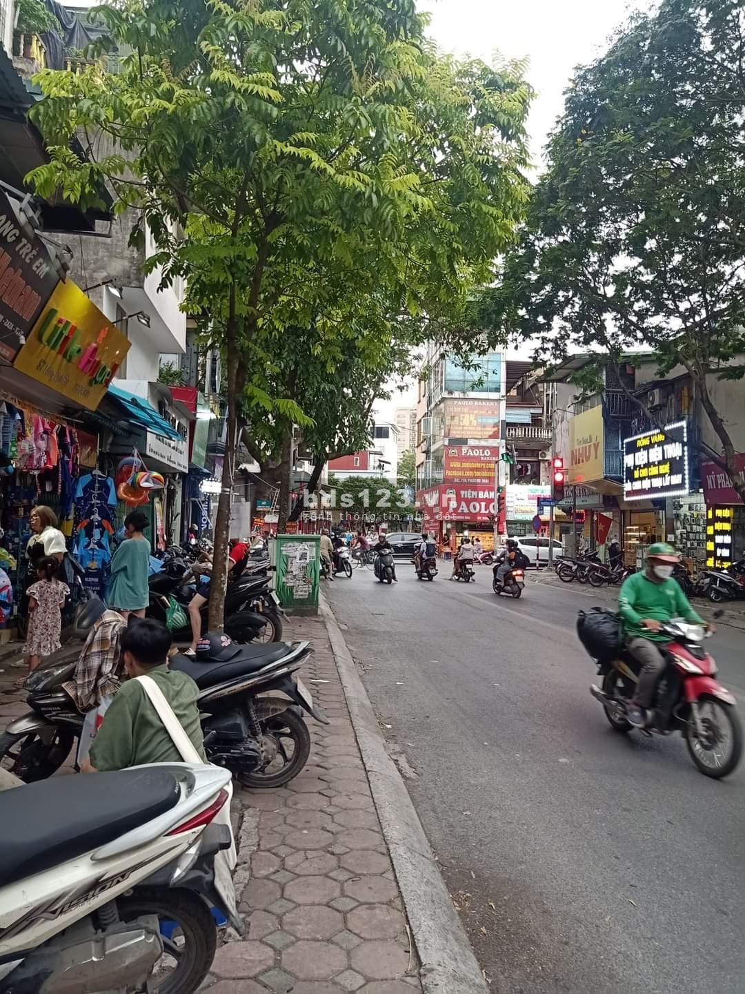Chỉ > 200tr/m2 có nhà mặt phố Đống Đa – mt 6.5m – 90m2 – ô tô tránh, kinh doanh nhộn nhịp