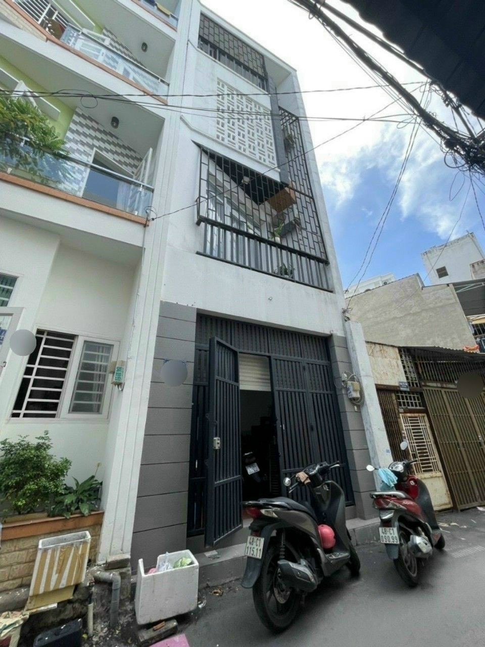 Khu hiếm nhà bán Phạm Huy Thông giao Dương Quảng Hàm - 5,55 tỷ- Hẻm xe hơi