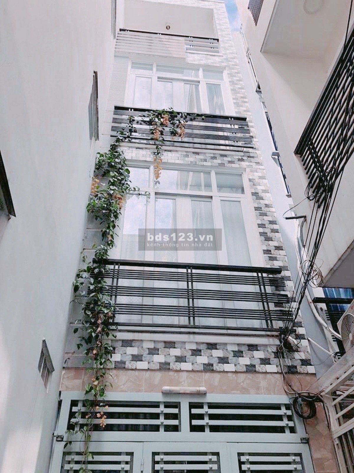Phòng cho thuê Full nôi thất trung tâm quận Bình Thạnh giá 3,5 triệu . Liên hệ 0938961123