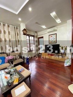 Bán nhà ngõ 254 Hoàng Mai 5t mới đẹp, ngõ rộng 3 bước ra ô tô, hơn 3 tỷ