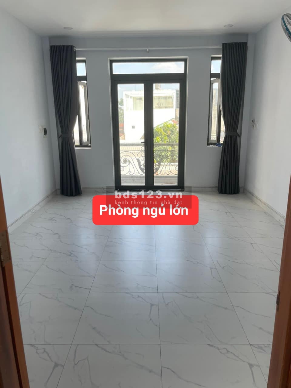 Ngôi nhà ở vị trí đắc địa, mới - đẹp, 3 tầng - DT sử dụng 169, 2m2; Đường 26, P. Linh Đông, Thủ Đức