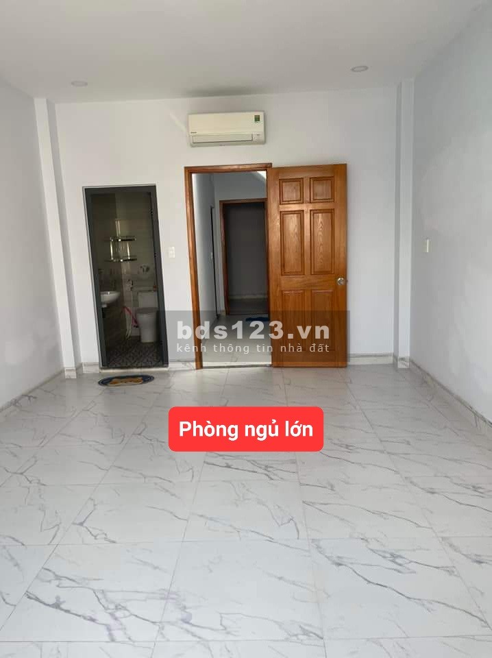 Ngôi nhà ở vị trí đắc địa, mới - đẹp, 3 tầng - DT sử dụng 169, 2m2; Đường 26, P. Linh Đông, Thủ Đức