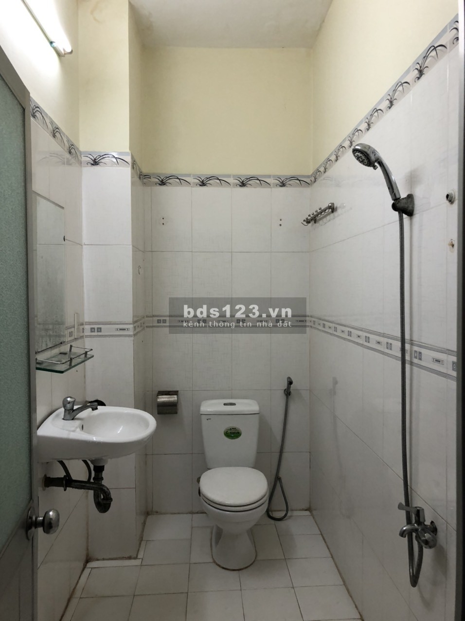 Bán nhà gấp 4x12m2, nở hậu 4.07m, P. Đông Hưng Thuận, Q12, TPHCM, gồm 5PN và 4WC