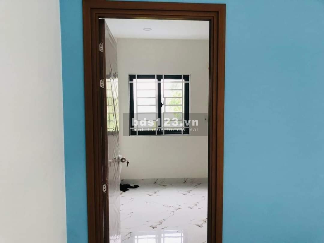 Chính chủ bán gấp nhà mặt tiền có sổ hồng riêng Bình Chánh, Hồ Chí Minh