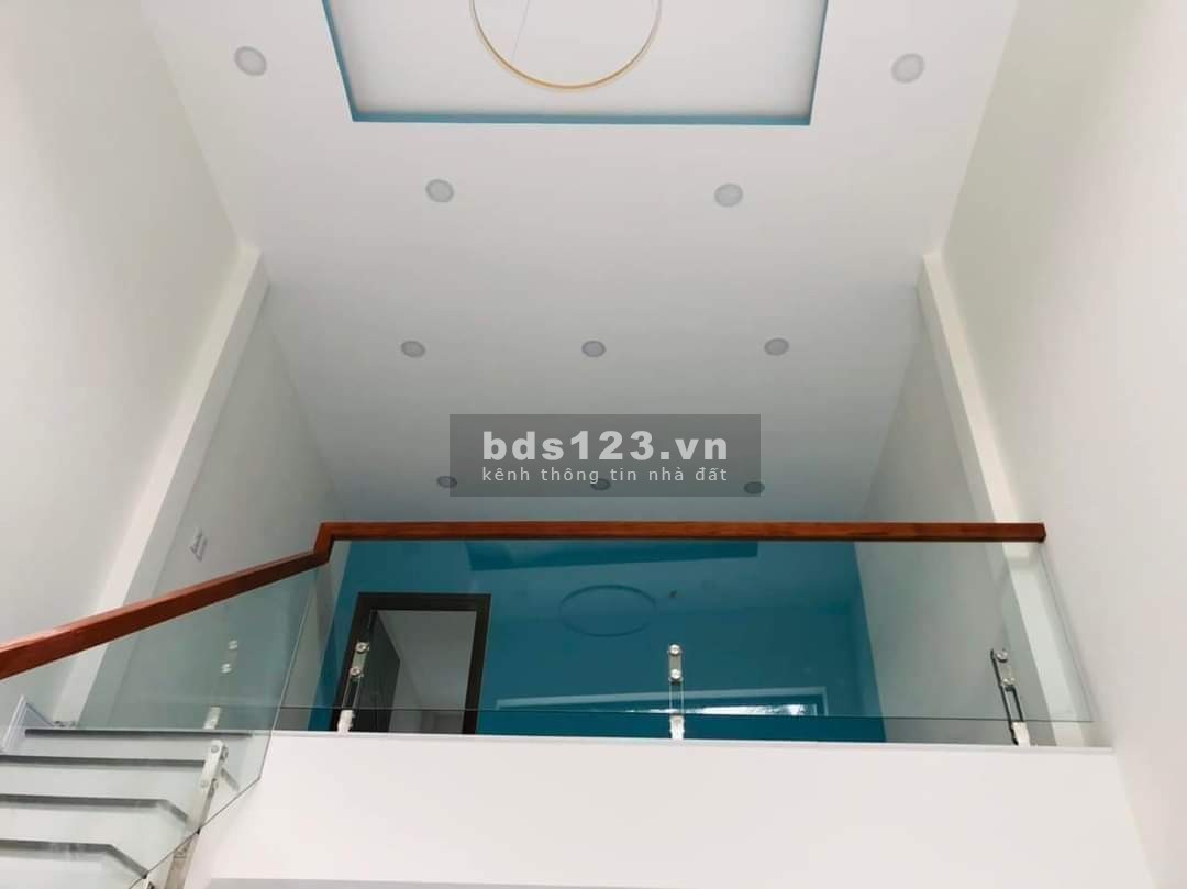 Chính chủ bán gấp nhà mặt tiền có sổ hồng riêng Bình Chánh, Hồ Chí Minh