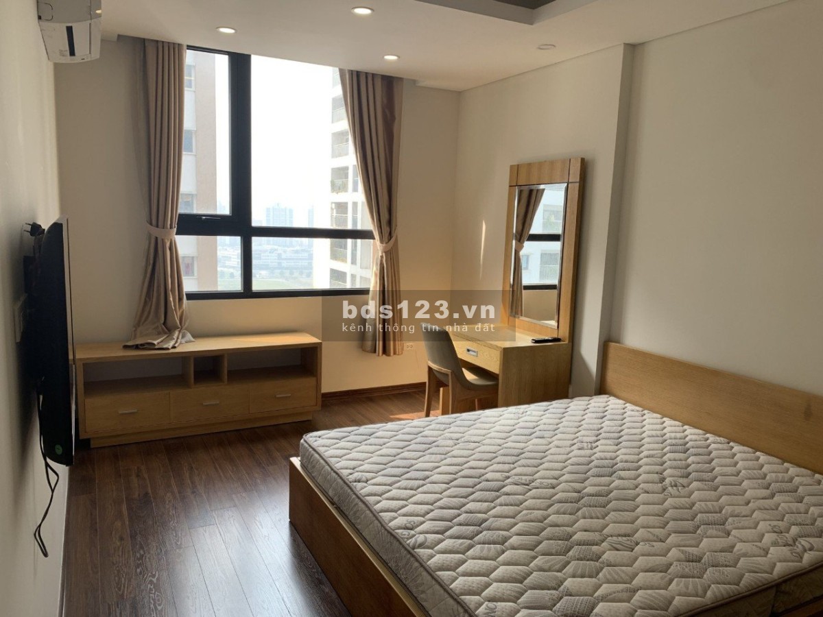 Bán căn N01-T1 T20 3pn2vs mới tinh đẹp lung linh – Toàn bộ nội thất đã hoàn thiện 700tr . Giá 5,x tỷ