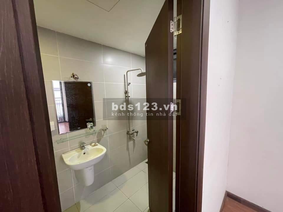 Chính chủ bán căn hộ chung cư khu Ngoại Giao Đoàn,120m, 3Pn, 2 ban công cực thoáng. Giá siêu tốt