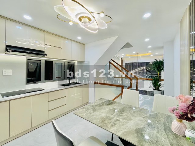 Chủ NGỘP bán rẻ nhà mới tính hẻm ô tô tận nhà. Chỉ 6,950 tỷ còn TL