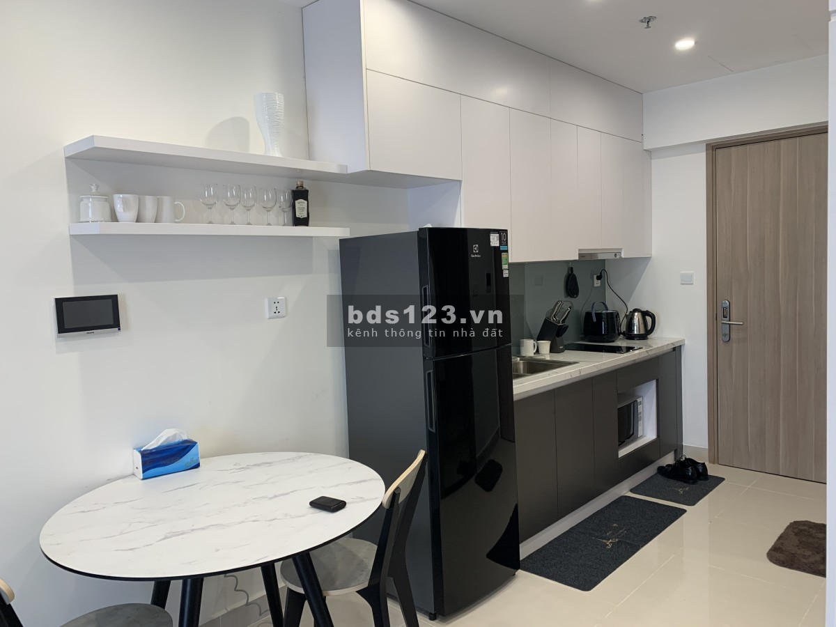 Chính chủ cho thuê CH Studio Full đồ tại Khu cao cấp Tonkin, Vinhomes Smart City, chỉ 8tr/th