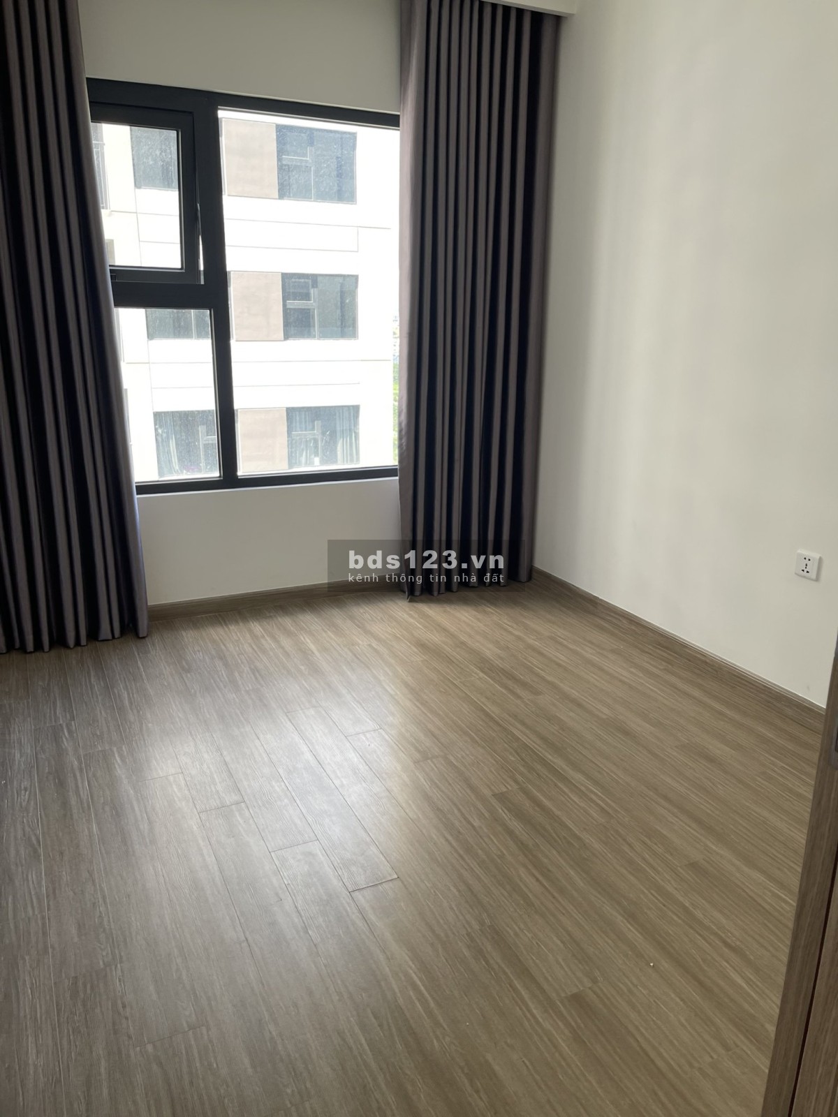 Tôi chính chủ cần cho thuê căn hộ 3PN DT 80m2 giá 9tr Vinhomes Smart City, 0966386282