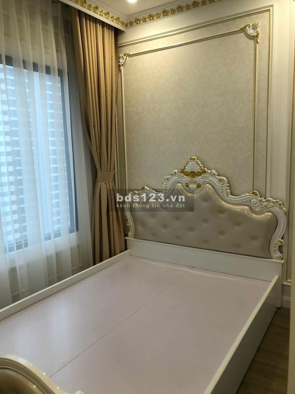 Bán chung cư căn 2PN+1, 2VS full nội thất giá 1,950tr tại Vin Ocean Park Gia Lâm