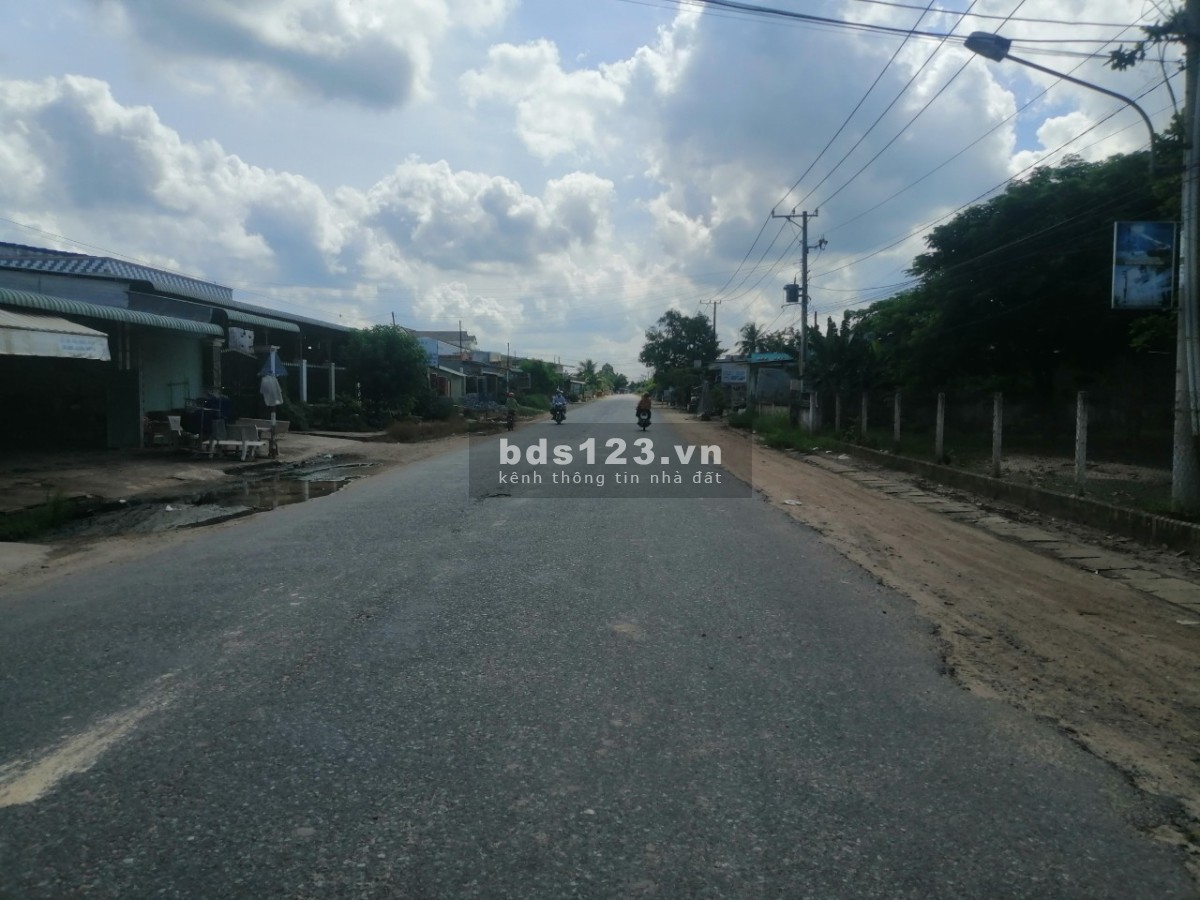Cần bán nhanh đất 187m2 (5x38), dân cư đông, đường betong 4m