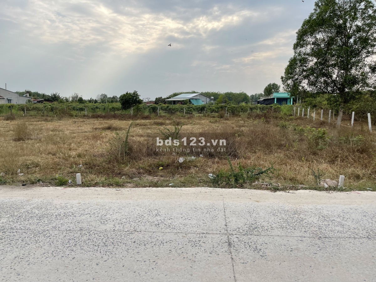 Cần bán nhanh đất 187m2 (5x38), dân cư đông, đường betong 4m