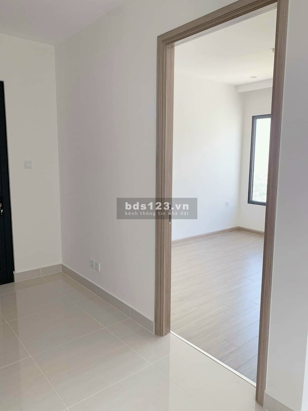 Rẻ nhất thị trường ở Vinhomes Smartcity căn 2PN cần cho thuê gấp giá chỉ 8tr/th full đồ, 0966386282