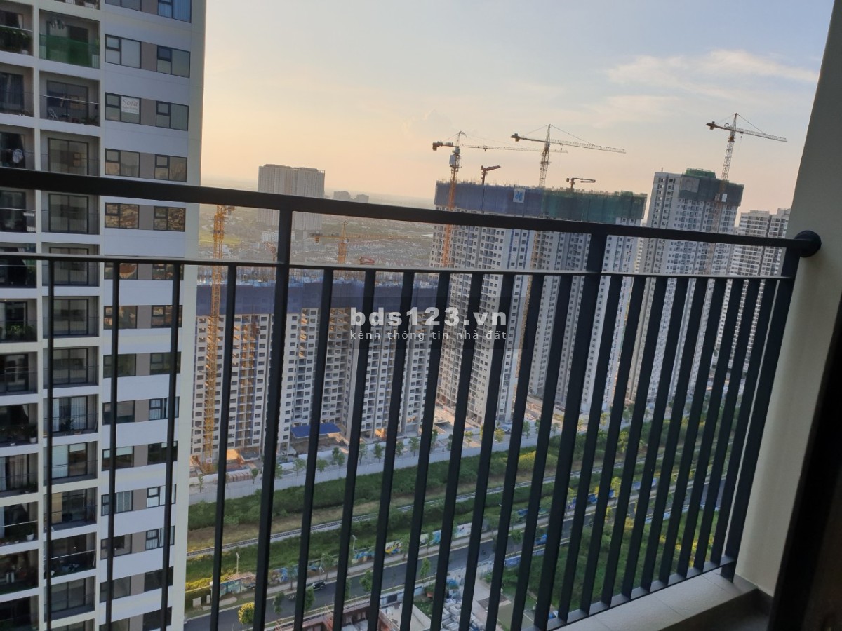 Rẻ nhất thị trường ở Vinhomes Smartcity căn 2PN cần cho thuê gấp giá chỉ 8tr/th full đồ, 0966386282