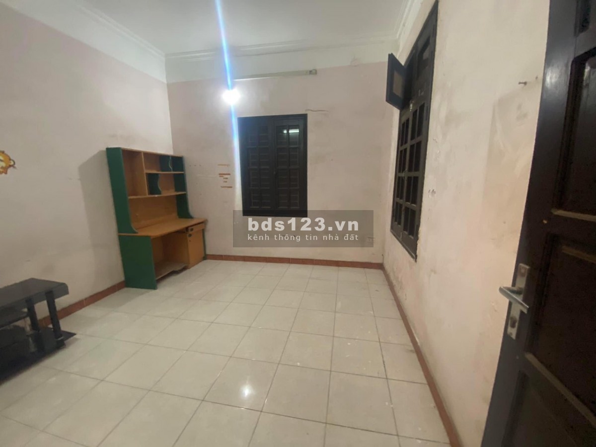 Bán nhà riêng, Gara Ô Tô, Lô Góc, Kinh Doanh Đa Dạng Loại Hình.Quan Nhân DT83m2, MT4.8, Giá 11 Tỷ