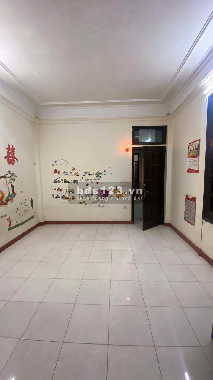 Bán nhà riêng, Gara Ô Tô, Lô Góc, Kinh Doanh Đa Dạng Loại Hình.Quan Nhân DT83m2, MT4.8, Giá 11 Tỷ