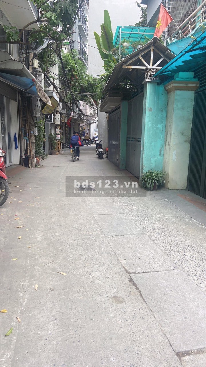 Bán nhà riêng, Gara Ô Tô, Lô Góc, Kinh Doanh Đa Dạng Loại Hình.Quan Nhân DT83m2, MT4.8, Giá 11 Tỷ