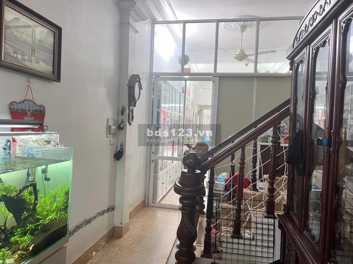 Bán nhà mặt phố kinh doanh siêu đỉnh, ở hay cho thuê đều rất ổn, DT63m2, 5 Tầng, Giá 8.9 Tỷ