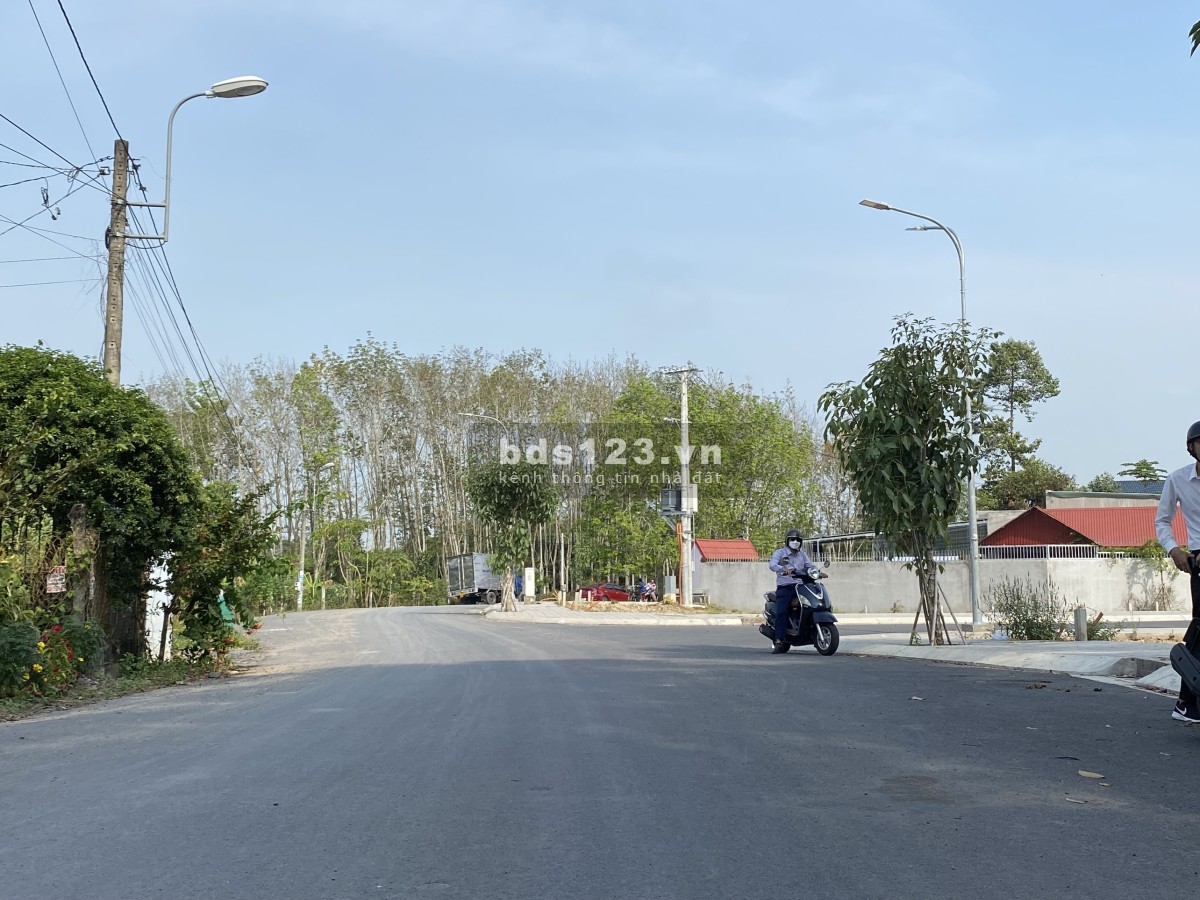 Cần bán gấp lô đất mặt tiền đường Nguyễn Văn Khạ - Tân An Hội - Củ Chi chỉ với 1,6 tỷ