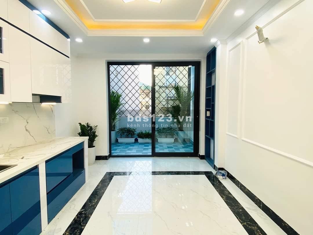 CẦN BAY NGAY NHÀ CỰC ĐẸP PHỐ TRUNG VĂN, NAM TỪ LIÊM, DT 37M *6 TẦNG, NGÕ THÔNG, KINH DOANH SẦM UẤT.