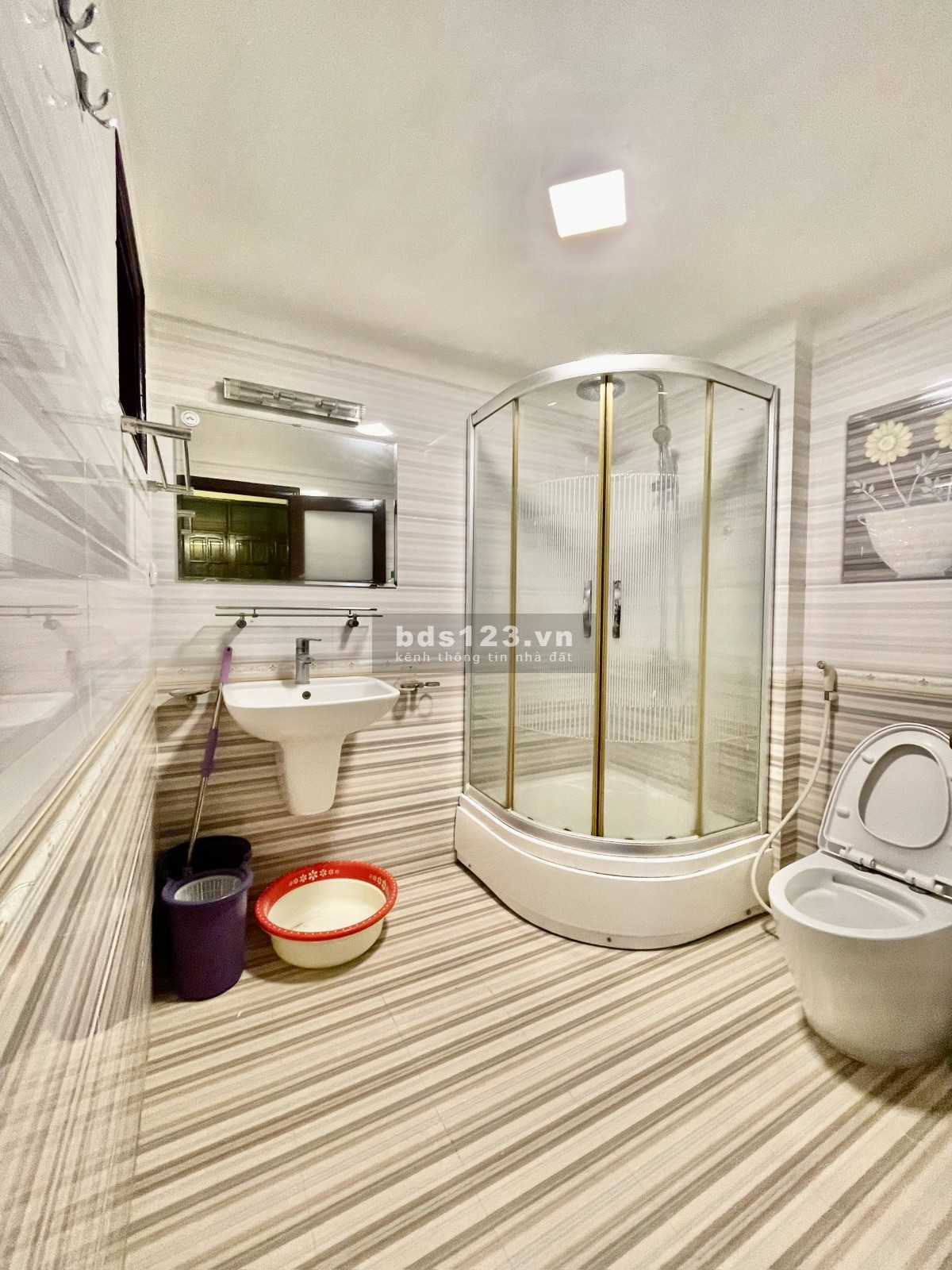 Chính chủ bán nhà ngõ 232 phố Tôn Đức Thắng, quận Đống Đa, Hà Nội diện tích 44.5m2 x 5 tầng