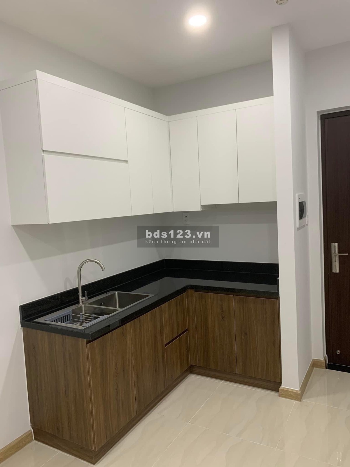 Cho thuê căn hộ Bcons Garden 2PN 2WC, nhà mới, có NT cơ bản. LH: 0909804412