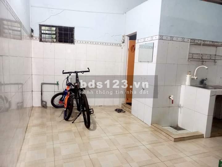 Chủ gấp bán nhà kiệt ô tô Hải Châu Đà Nẵng ,diện tích khủng giá rẻ sập hầm