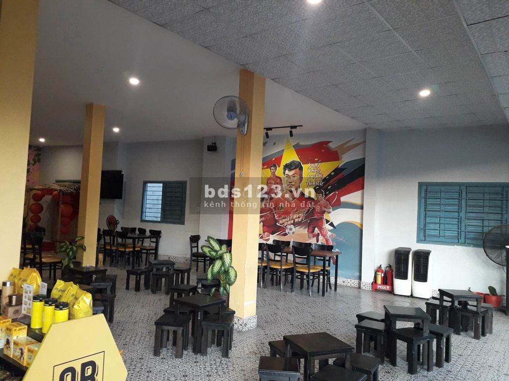 Cho thuê mặt bằng ngay Cầu Sài Gòn ngang 12m