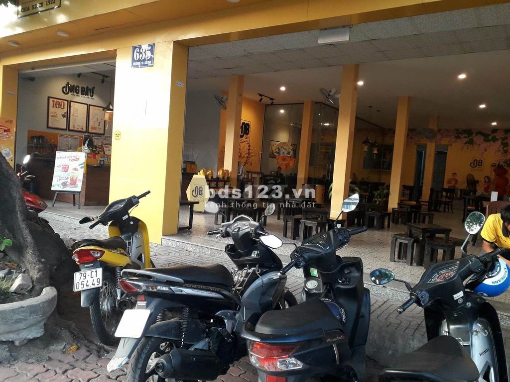 Cho thuê mặt bằng ngay Cầu Sài Gòn ngang 12m