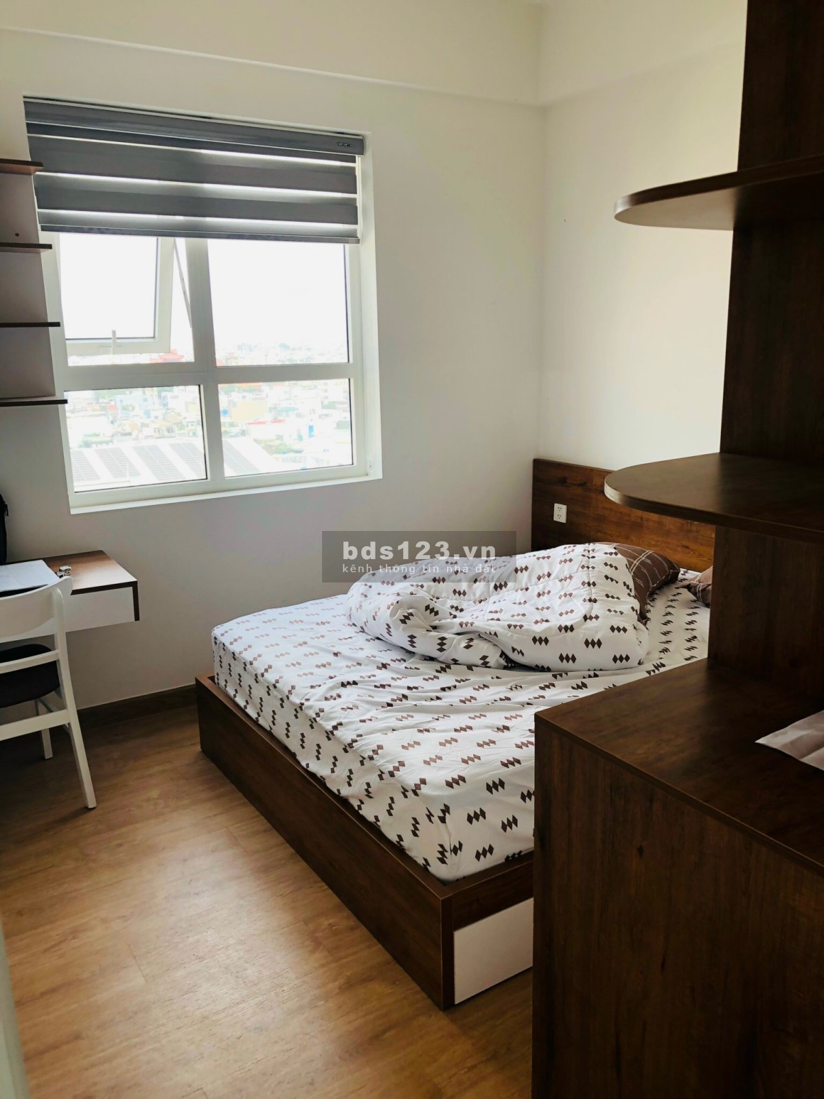 Cho thuê Moonlight Boulevard 2pn 2wc full nội thất 10 triệu/th vào ở ngay. Lh: 0938308438.