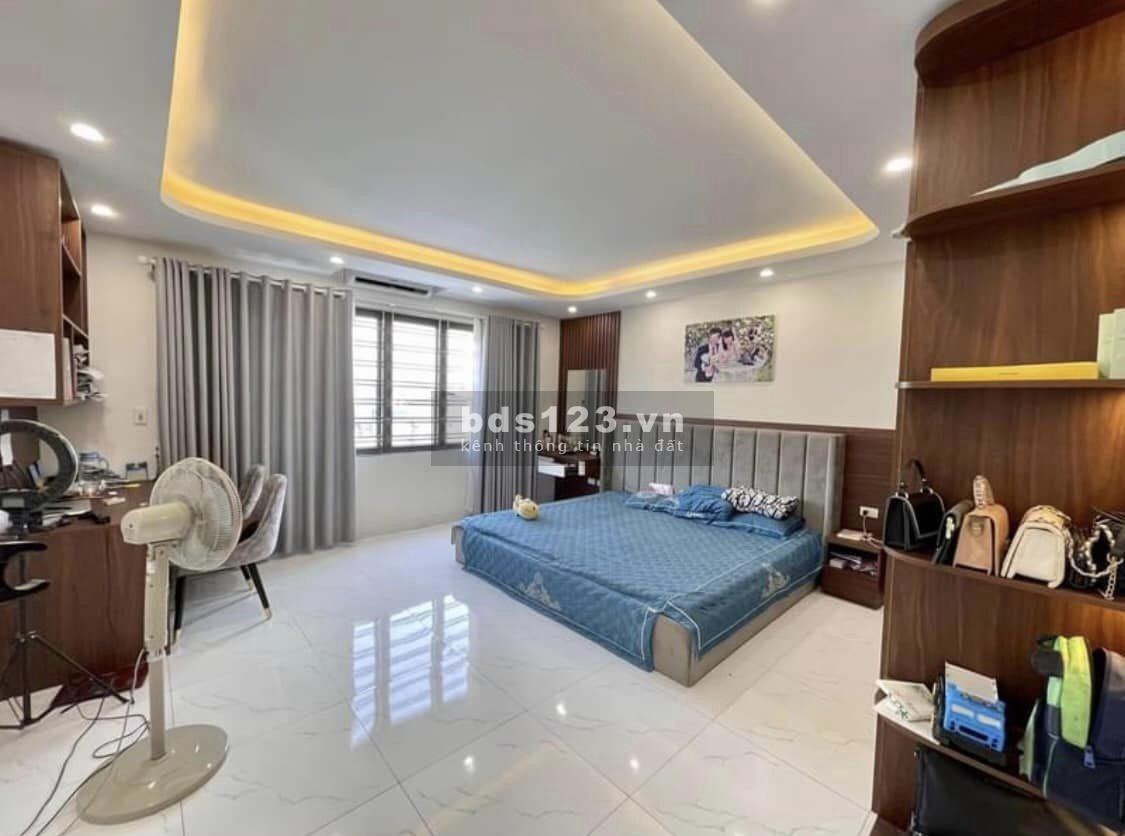 Bán nhà riêng gấp tại Vĩnh Hưng, Lĩnh Lam, Hoàng Mai, diện tích 43m2, 4 tầng, 3PN