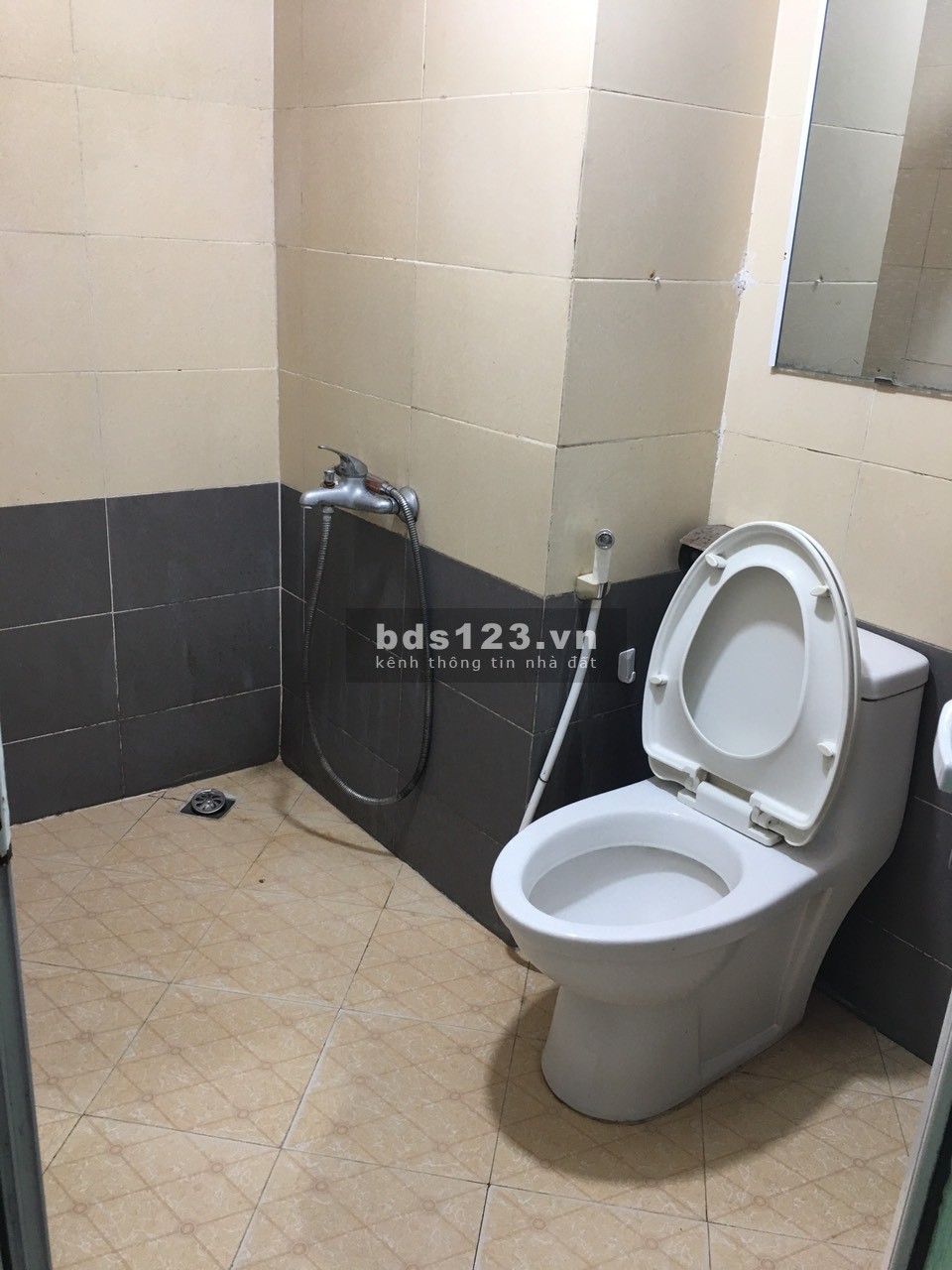 Bán căn hộ chung cư Đặng Xá Gia Lâm Hà Nội tòa D 48m thoáng mát đã nộp thuế sử dụng đất