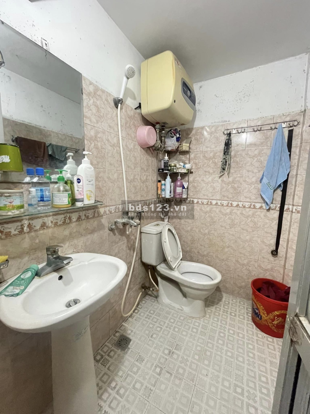 Bán nhà phố Hoàng Hoa Thám, cách ô tô 5m, giá bán chỉnh chỉ từ 2 tỷ
