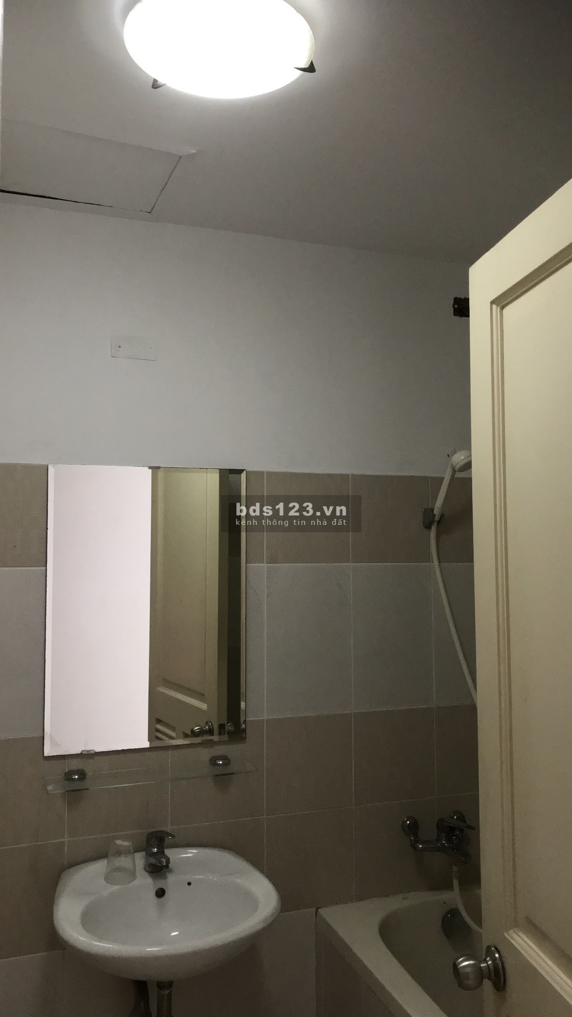 Cần cho thuê gấp căn hộ 1 PN Conic Garden