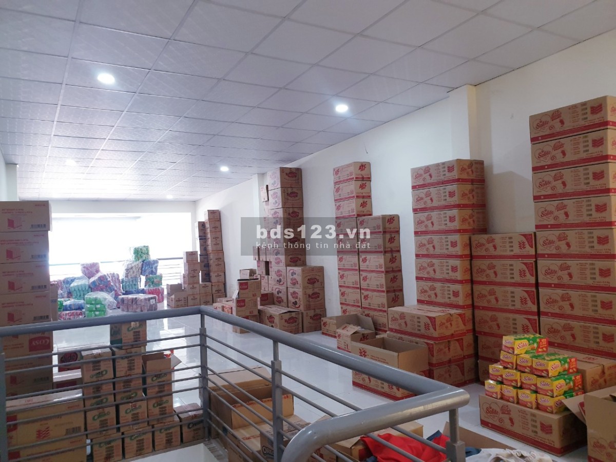 Bán nhà riêng chính chủ, hướng Nam, DT 107m2 (4.5m x 23m), MT nở hậu 5m