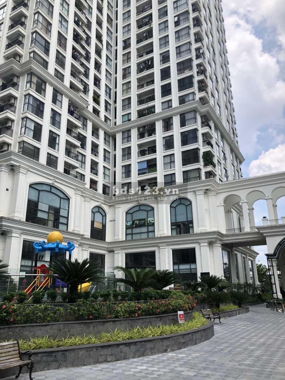 Cho thuê căn hộ 2 ngủ 3 ngủ ( từ cơ bản đến full đồ) Sunshine riverside Võ Chí Công Tây Hồ Hà Nội