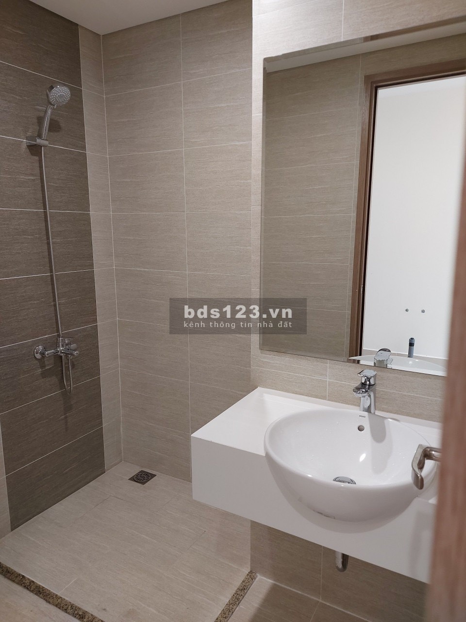 Căn hộ vào ở luôn, khách trả nhà sớm tôi chính chủ cần cho thuê Studio giá 5 triệu/tháng,0966386282