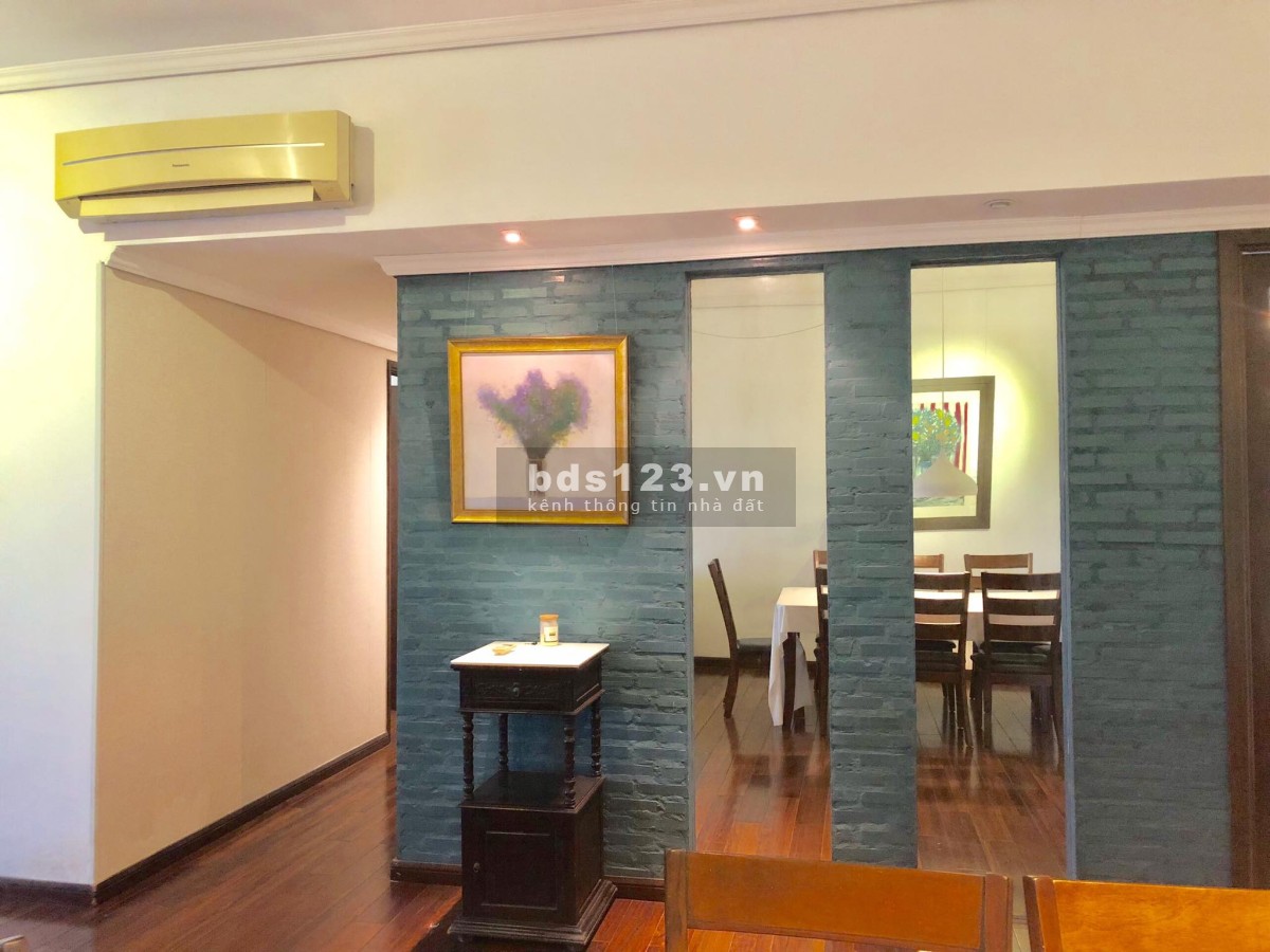 Cho thuê căn hộ view thành phố 140m2, 3PN, FULL nội thất hiện đại tại Saigon Pearl