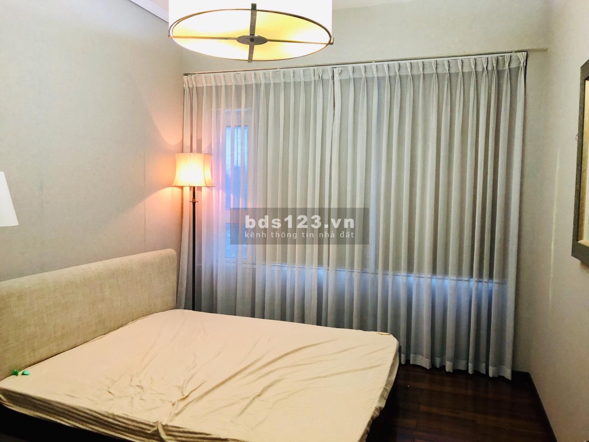 Cho thuê căn hộ view thành phố 140m2, 3PN, FULL nội thất hiện đại tại Saigon Pearl