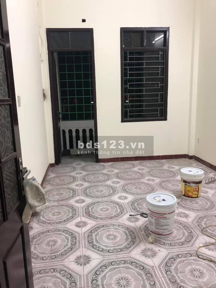 Chính chủ cho thuê nhà nguyên căn 3 tầng mặt công viên Đền Lừ