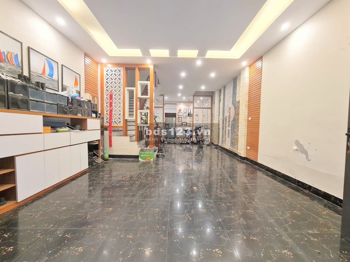 Bán nhà Định Công, Thanh Xuân 68m2 4 tầng, mt 5.2m. ÔTô tránh, vỉa hè, kinh doanh