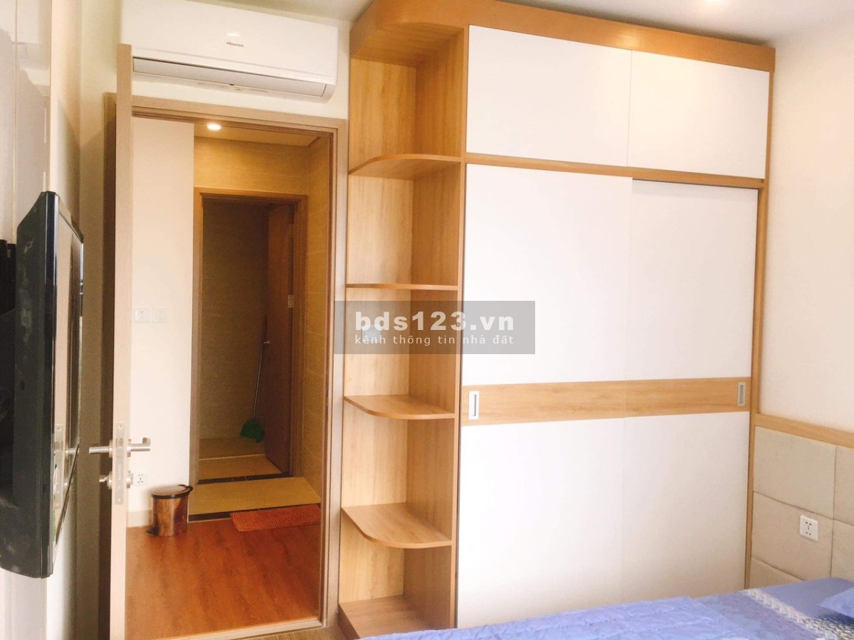 Siêu ưu đãi bán căn hộ Vinhomes OCP, 2PN1VS, 60m2, đầy đủ nội thất cao cấp, giá chỉ còn 1.55 tỷ