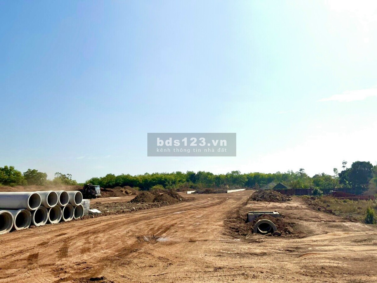 Cần bán lô đất giá cắt lỗ giảm sâu gần khu công nghiệp Tân Quan - Hớn Quản