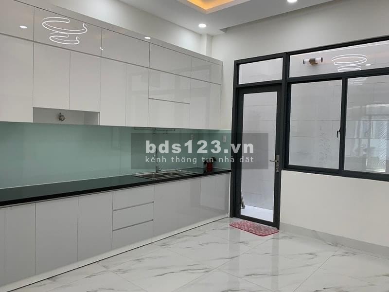 Bán nhà hẻm xe hơi Lê Văn Việt, 80m2, 4pn giá 5,7 tỷ ngay chợ Tăng Nhơn Phú A