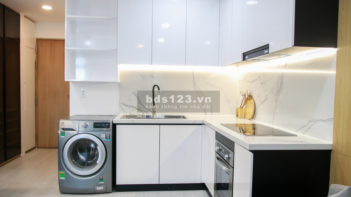 Cần bán gấp căn hộ, cách Vincom 2p, cư dân đông đúc