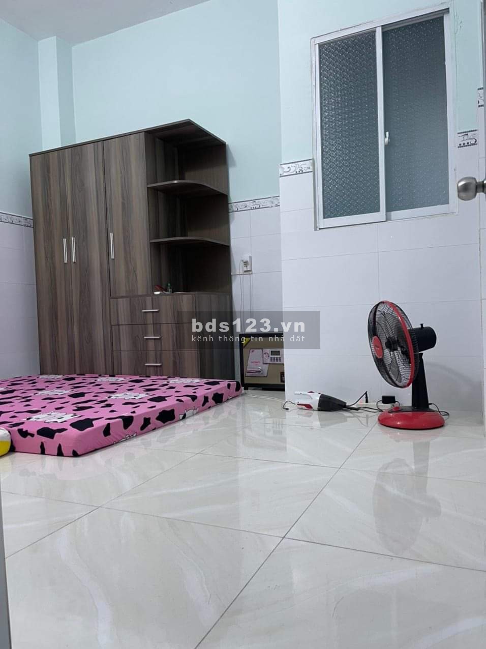 Cho thuê nhà nguyên căn 1 lầu 1 trệt nhà mặt tiền tiện làm ăn