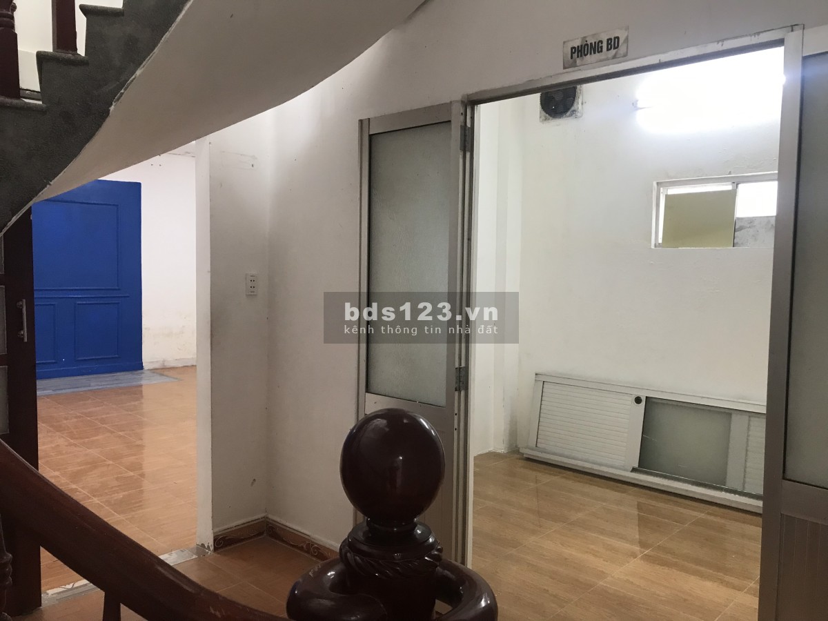 Cho thuê nhà nguyên căn, mặt tiền Tiểu La, tt Hà Lam