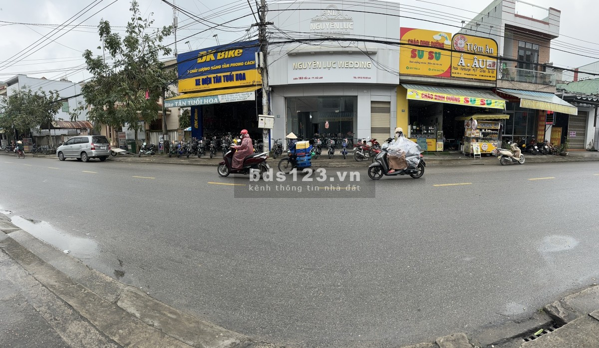 Cho thuê nhà nguyên căn, mặt tiền Tiểu La, tt Hà Lam